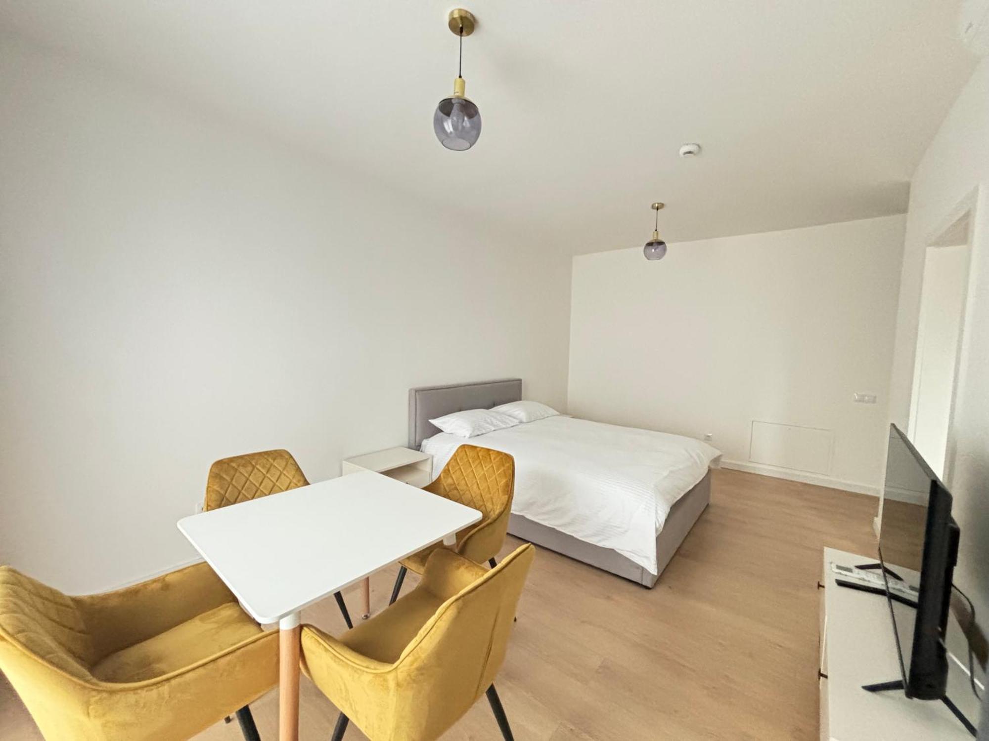 Exit Aparthotel Floreşti エクステリア 写真
