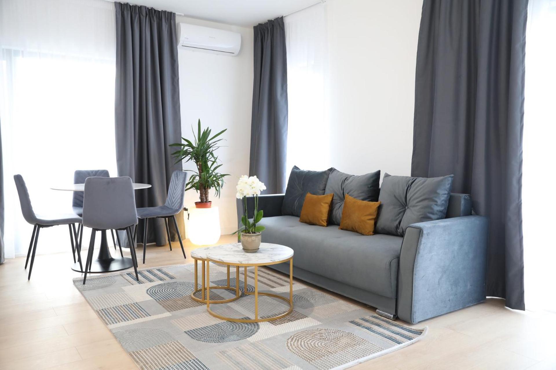 Exit Aparthotel Floreşti エクステリア 写真
