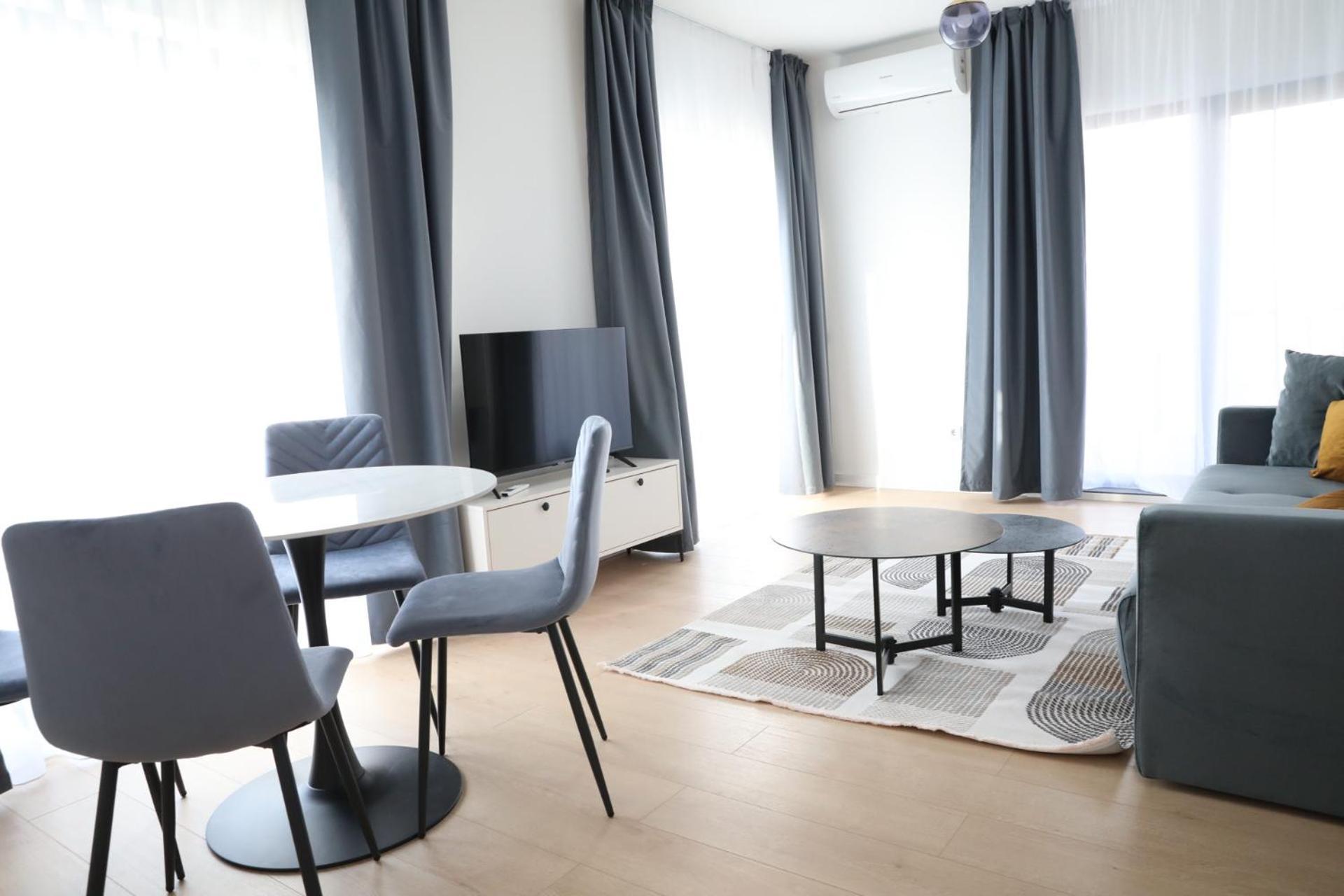 Exit Aparthotel Floreşti エクステリア 写真